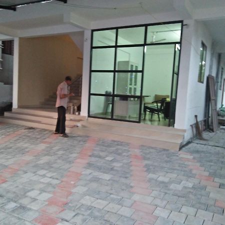 Kochi Metro Mens Hostel المظهر الخارجي الصورة